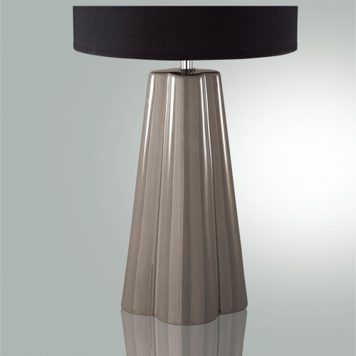 
                    Настольная лампа Lumion Comfi Hinami 8125/1T        
    
