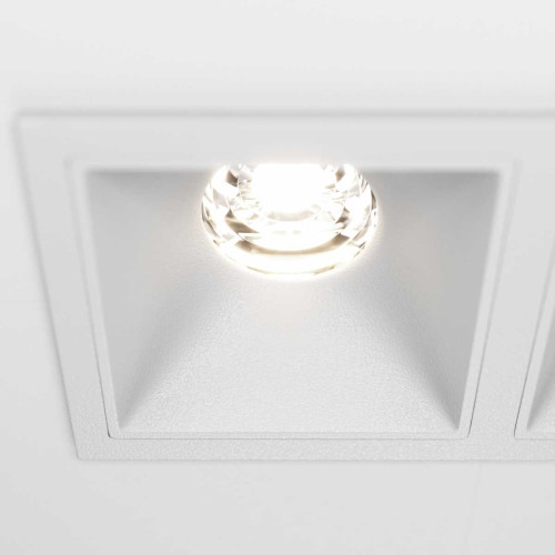 
                    Встраиваемый светильник Maytoni Technical DL043-02-10W4K-D-SQ-W        
    