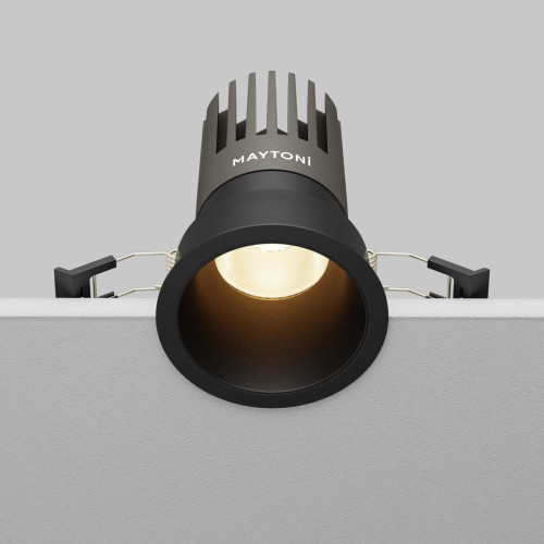 
                    Встраиваемый светильник Maytoni Technical DL118-15W-3K-B        
    