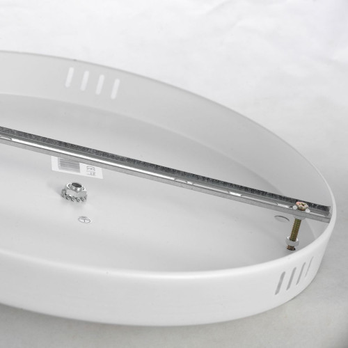 
                    Потолочная люстра Lussole Lgo LSP-8419        
    