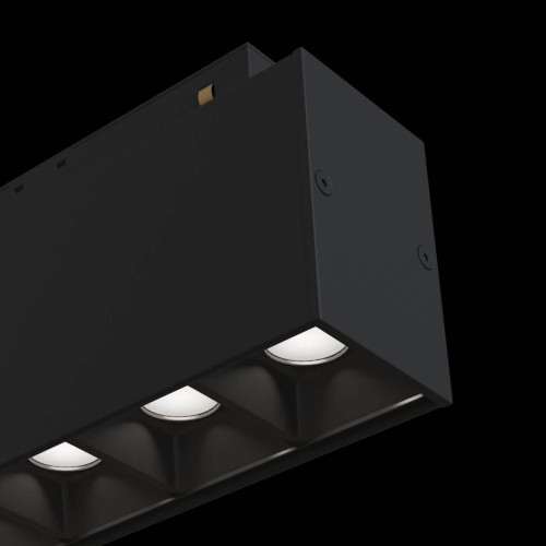 
                    Трековый светодиодный светильник для магнитного шинопровода Maytoni Track lamps TR014-2-10W4K-B        
    