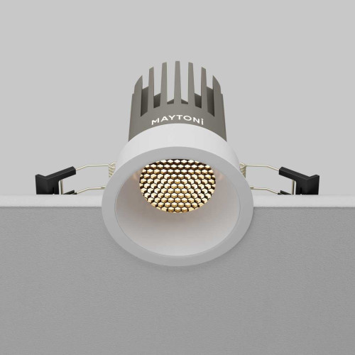 
                    Встраиваемый светильник Maytoni Technical Downlight Dip DL117-15W-3K-W        
    