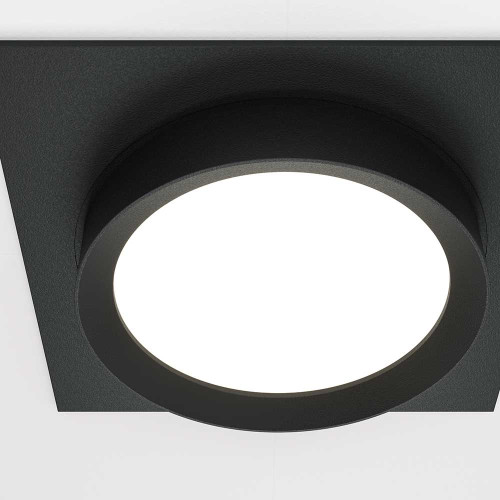 
                    Встраиваемый светильник Maytoni Hoop DL086-GX53-SQ-B        
    