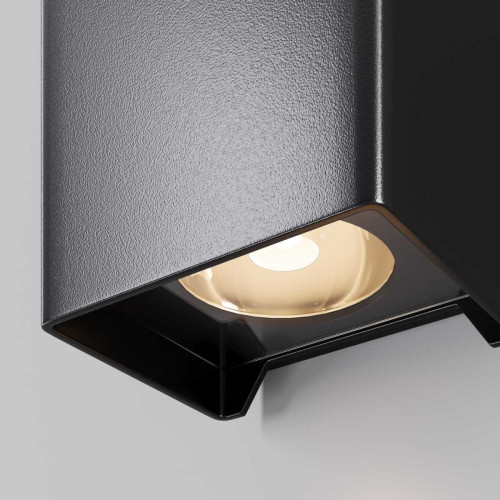 
                    Уличный настенный светильник Maytoni Outdoor Shell O505WL-L3B3K        
    
