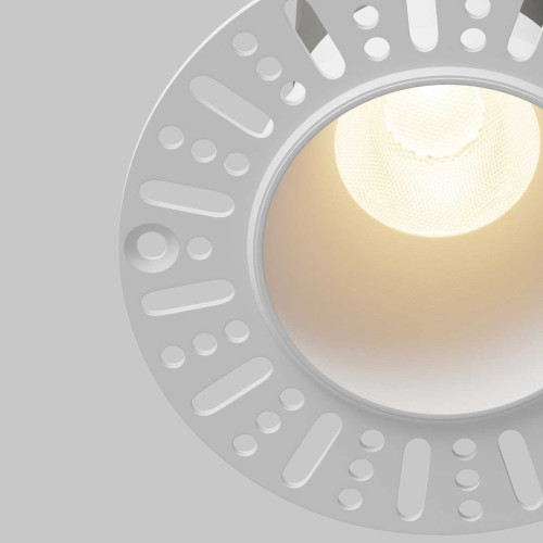 
                    Встраиваемый светильник Maytoni Technical Downlight Dip DL120-10W-3K-TRS-W        
    