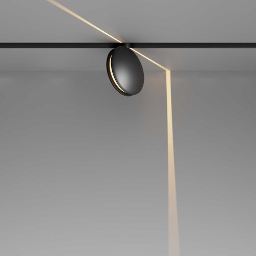 
                    Трековый светодиодный светильник Maytoni Technical Magnetic Exility Outline TR090-2-6W3K-B        
    