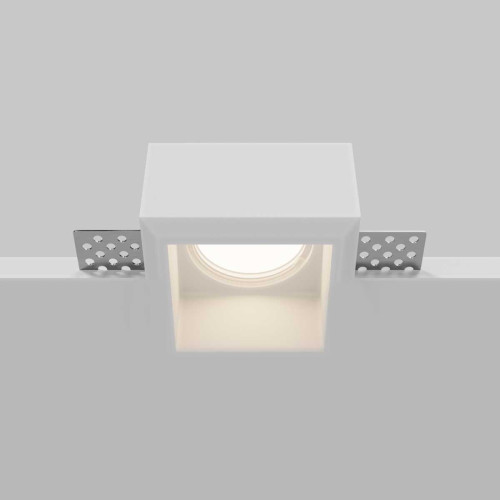 
                    Встраиваемый светильник Maytoni Technical Downlight Gyps Modern DL131-GU10-01-W        
    