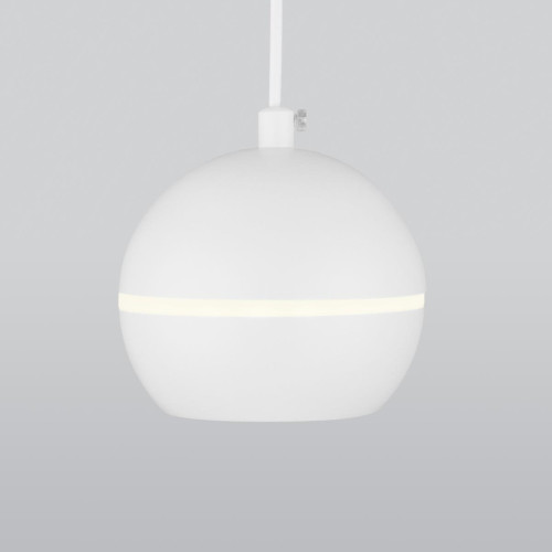 
                    Подвесной светодиодный светильник Elektrostandard DLS023 9W 4200K белый a047774        
    